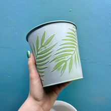 Load image into Gallery viewer, Wonky Plant Pot Bundle G
