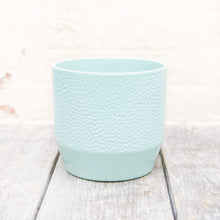 Load image into Gallery viewer, Pisa Plant Pot 17 x 16cm
